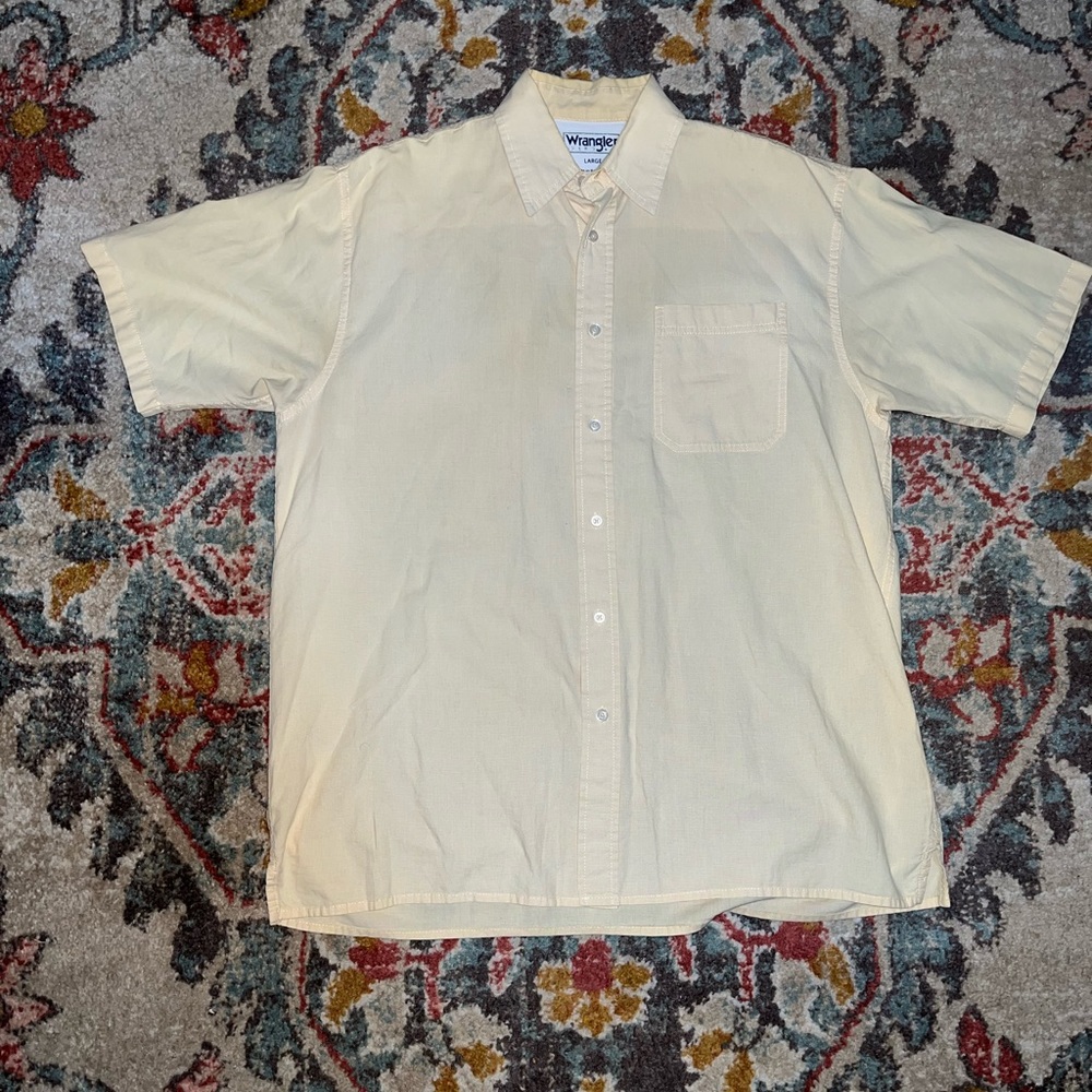 Wrangler mens short sleeve button up shirt size L pale yellow